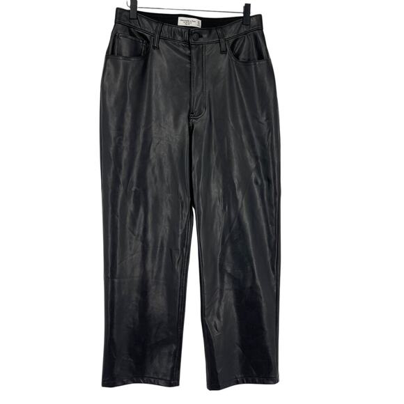 Abercrombie & Fitch The 90's Relaxed High Rise Pant Faux Leather Size 30 / 10S - Picture 4 of 8